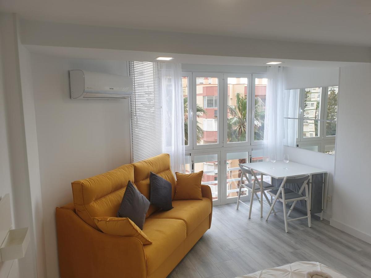 Estudio Amalfi Torre Del Mar Exterior foto